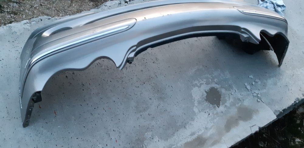 Предна броня Ц класа W203 Avantgarde pre-face