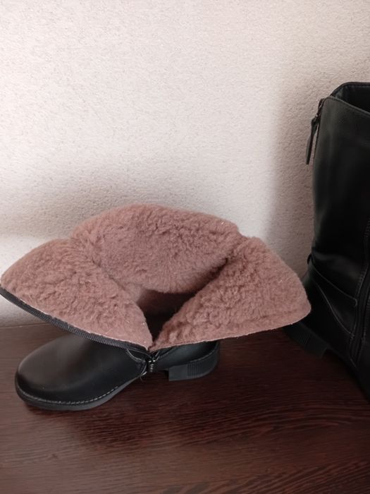 Продам зимние сапоги. Новые