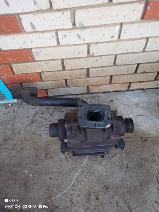 Продам насос вакуумныи