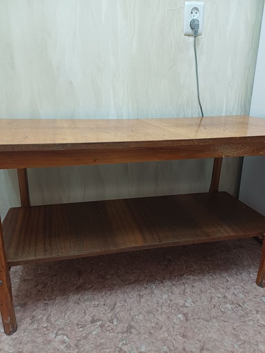 Продам журнальный столик