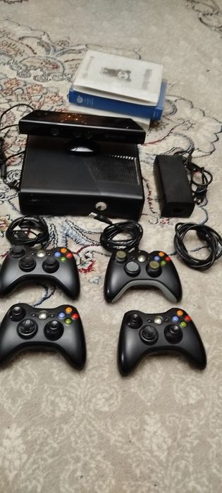 Продам Xbox 360 с kinectom.