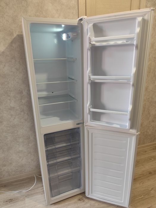 Продам холодильник Алмагрин