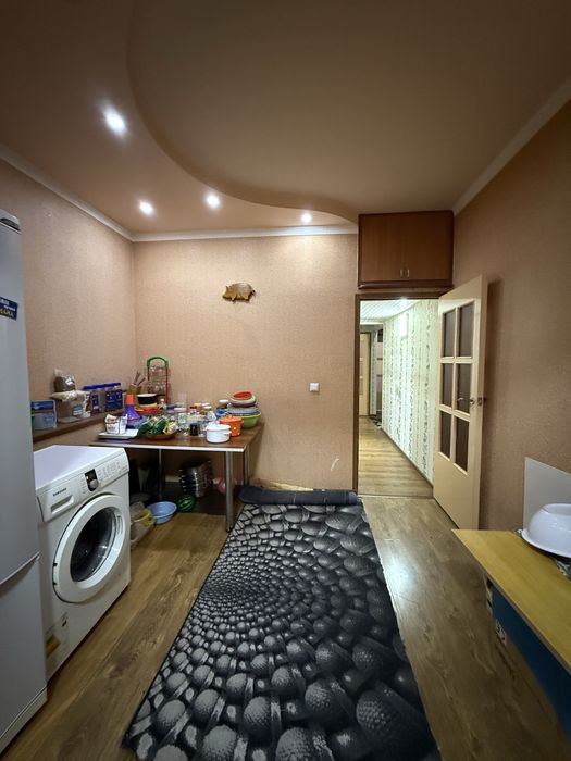 Срочно продается 3-х комн квартира в Куйлюк массив-5, 3/5/5