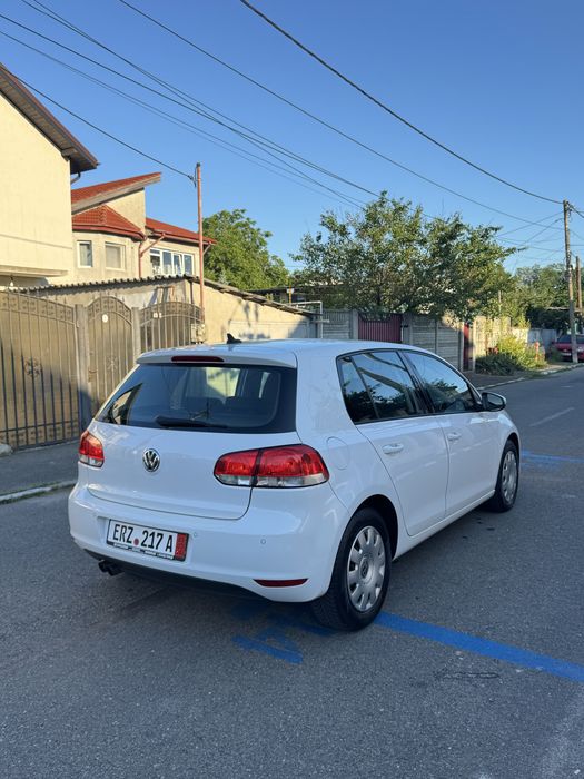 VOLKSWAGEN Golf 2010 — imagine 4