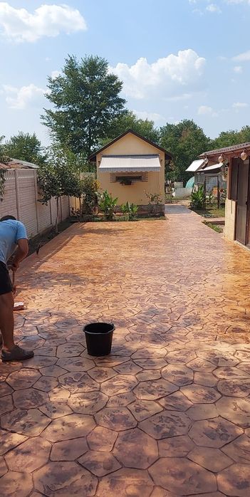 Beton amprentat .
