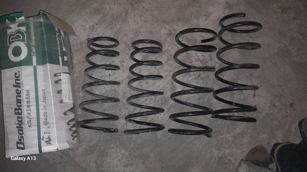 Продам пружины на амортизаторы