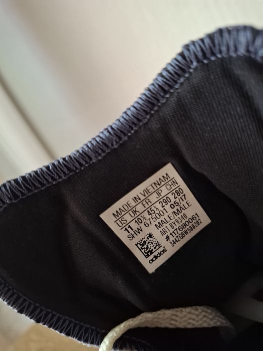 Adidas Originals New York маратонки 45 номер.
