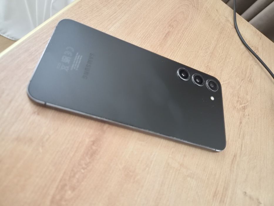 Samsung S23 plus 512 giga
