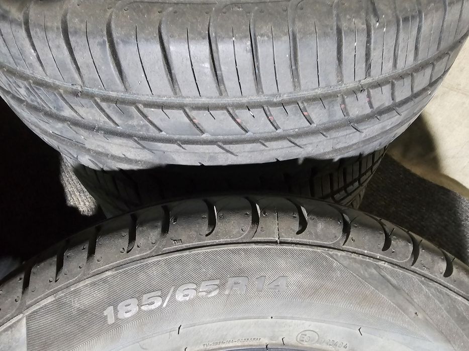 Продам шины Viatti 185/65R14