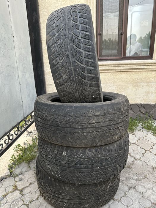Продам зимнию резину
