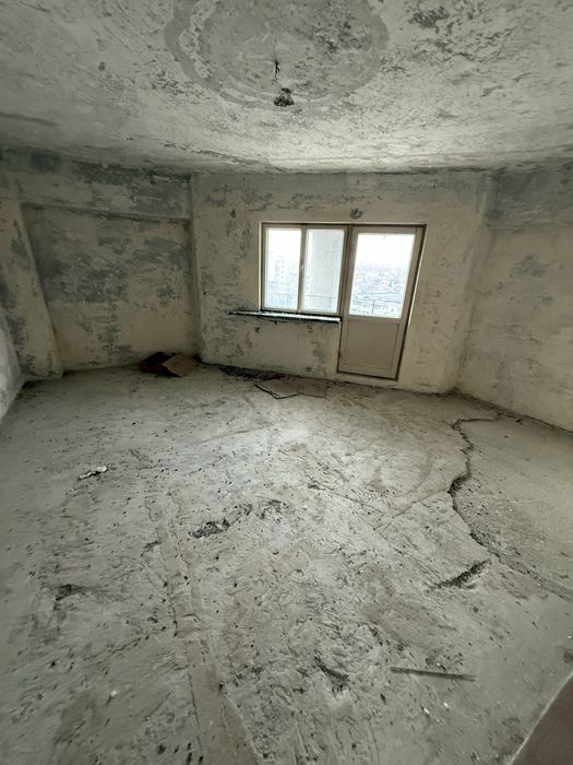Vand apartament 3 camere blv Independentei nr20,  73mp