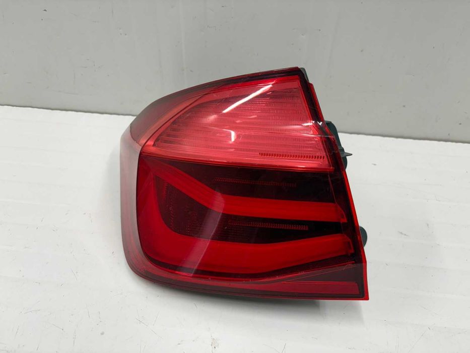 Ляв външен стоп БМВ Ф30 ФЕЙС