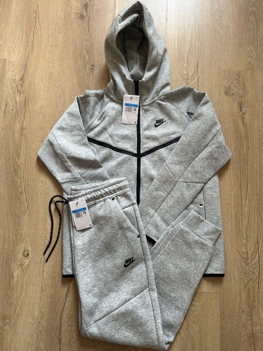 Nike tech fleece екип