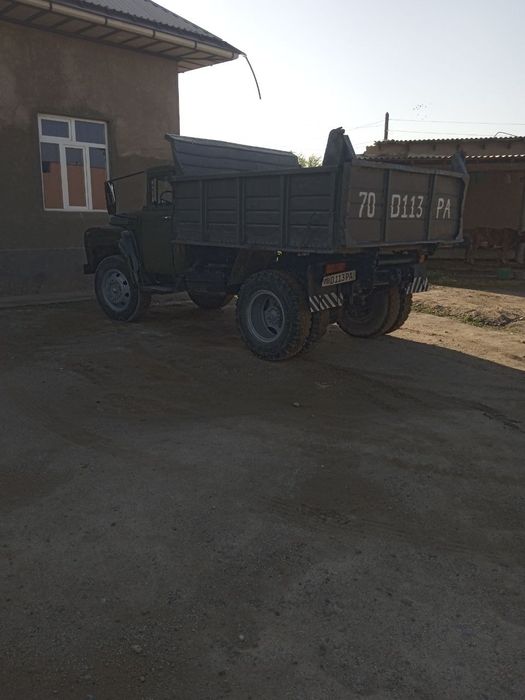 Zil salyarkada yuradi