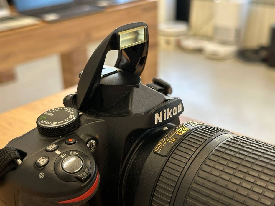 Nikon      D3200
