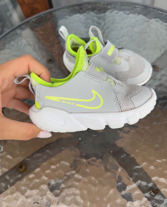 Бебешки маратонки Nike - размер 23.5