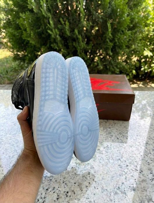 Jordan 1 High Space Jam - Model Unisex Premium