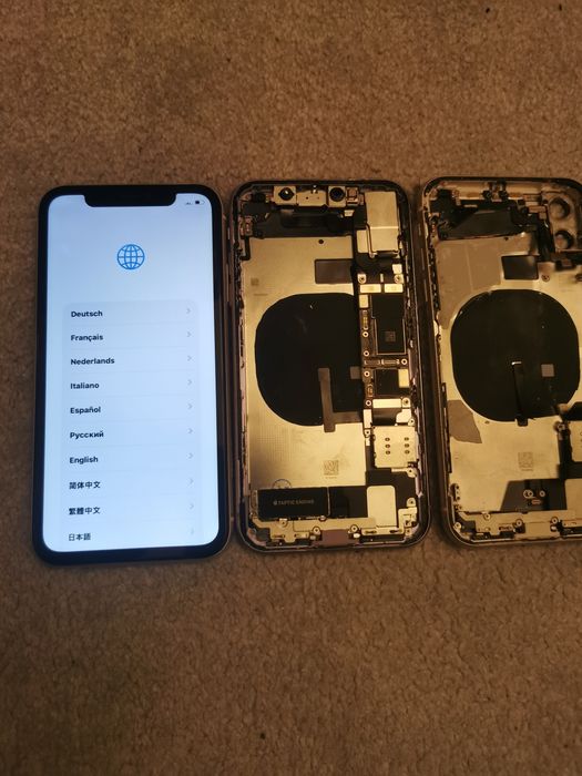 Iphone 11 pentru  piese