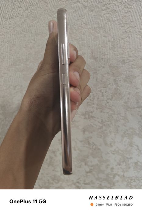 Samsung S22 256/8