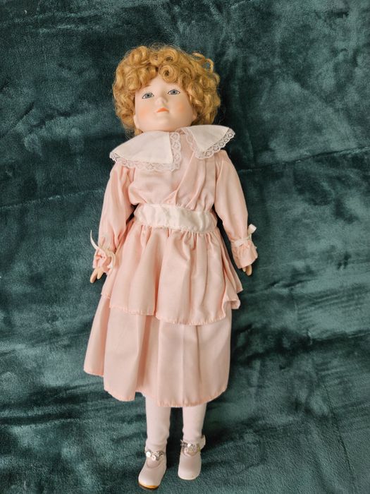 Кукли порцеланови