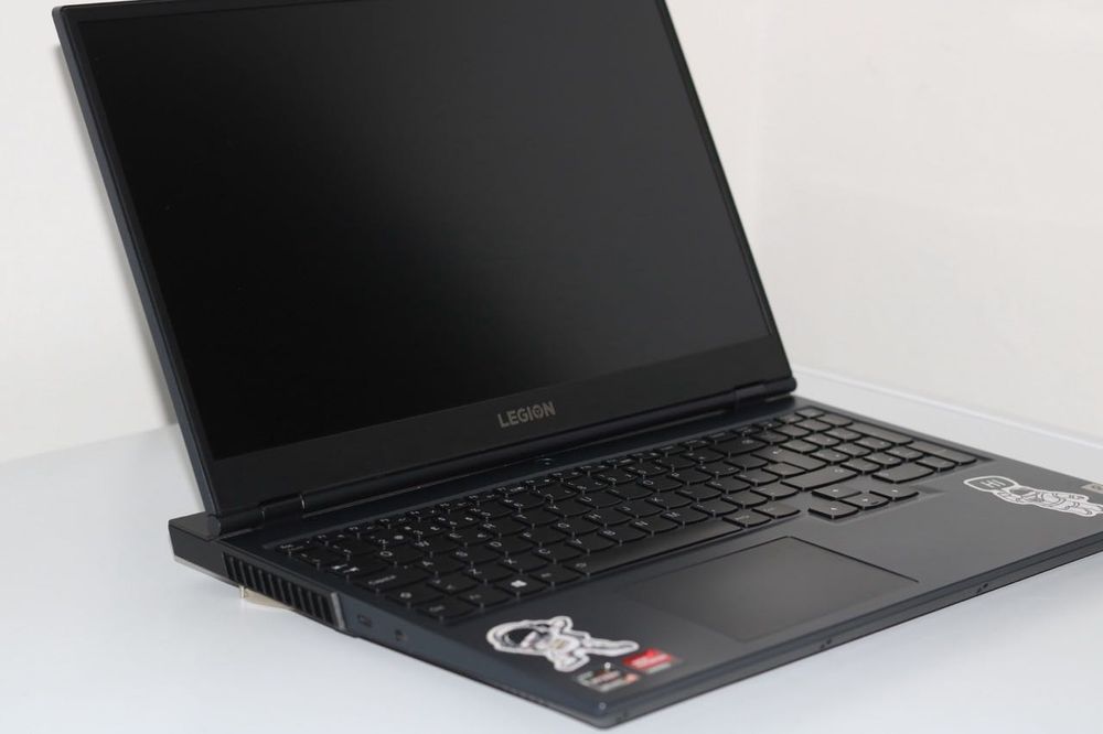 Lenovo Legion 5 15ACH6H, Laptop Gaming / Editare video