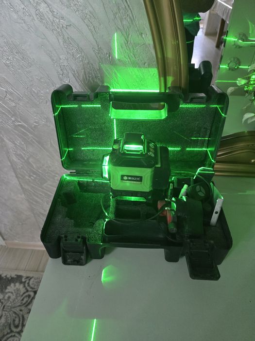 Продам лазерный уровень