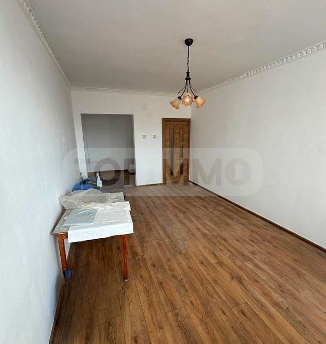 Продава се Тристаен апартамент в Варна, Цветен квартал - 85 кв.м за 1705 €/кв.м - Снимка #4