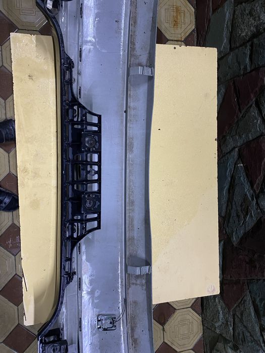 Продам задний бампер w211