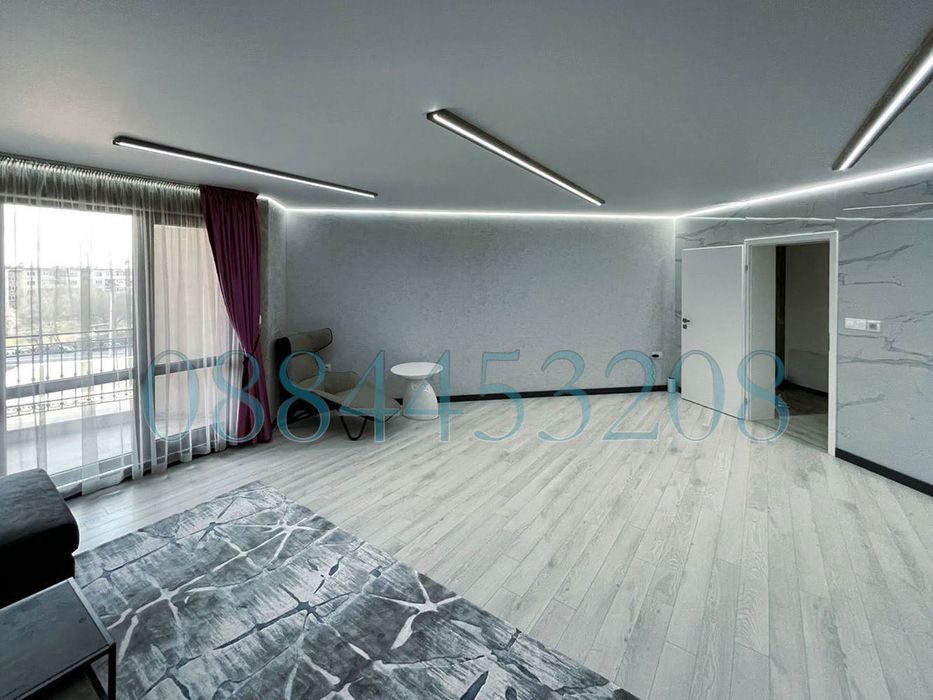 Продава се Тристаен апартамент в Варна, Бриз - 130 кв.м за 2924 €/кв.м - Снимка #1