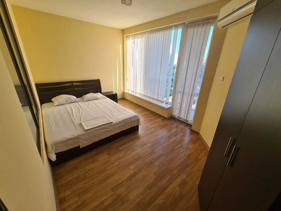 Дава се под наем Тристаен апартамент в Бургас, Славейков - 70 кв.м за 306 € - Снимка #3