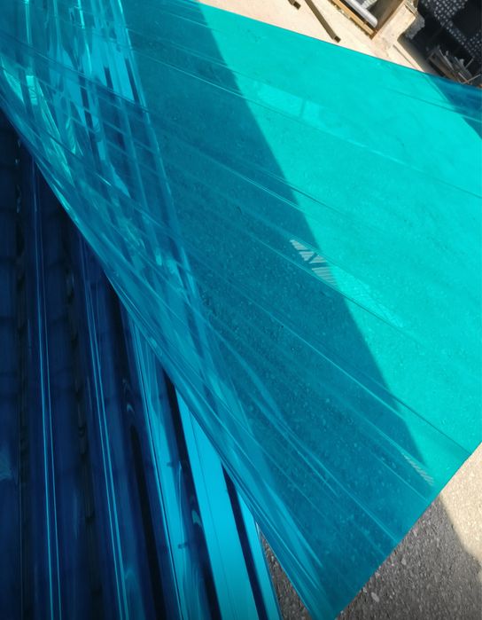 Профилированный поликарбонат