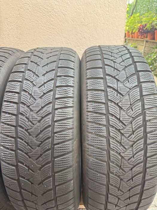 215 65 17 Dunlop