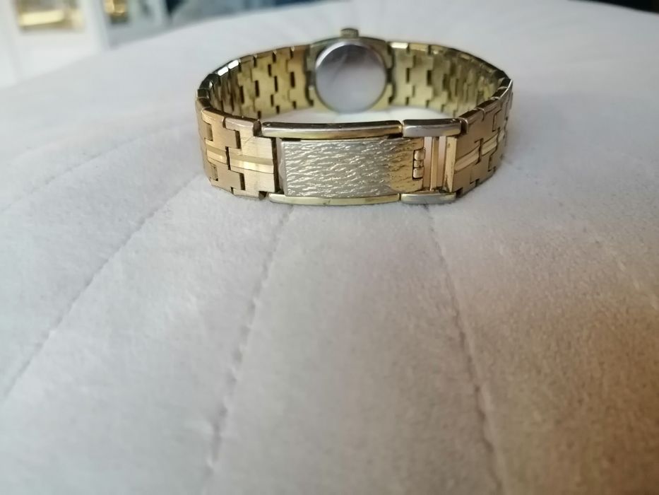 Дамски часовници.