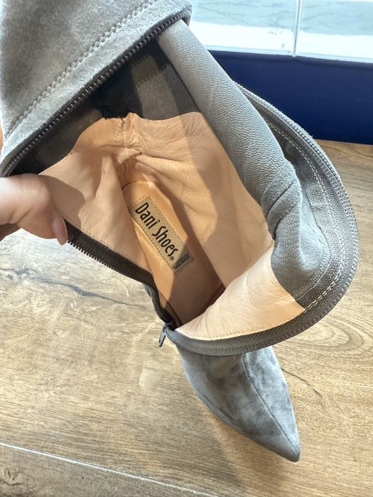 Чизми от естествен велур!