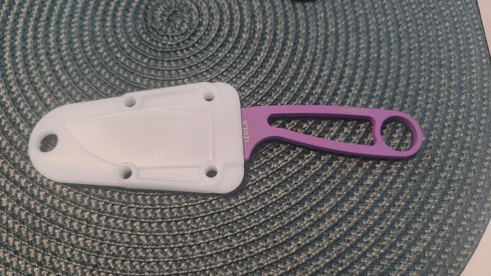 Esee Izula 1 kit supraviețuire