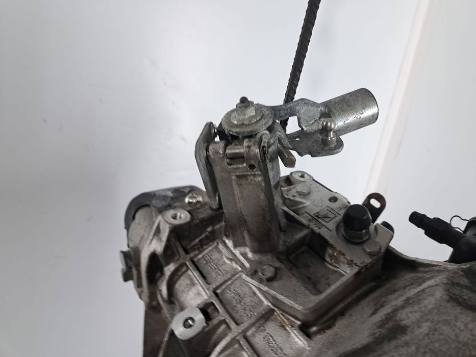 Cutie viteze manuala 5 trepte  Opel Corsa D [Fabr 2006-2013] 1.6 Benz