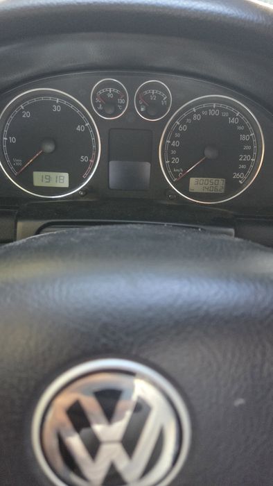Vând VW Passat B 5.5