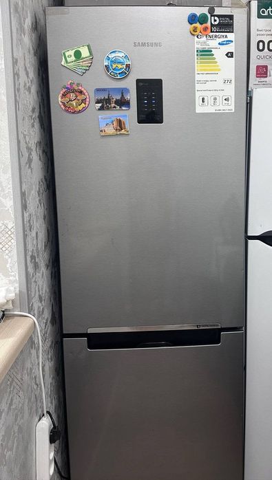 Продам холодильник Samsung