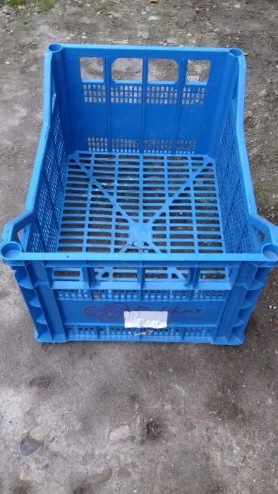 Касетки 1.50лв. до 5лв  И Кашони - банани 1.00лв до 2.00лв