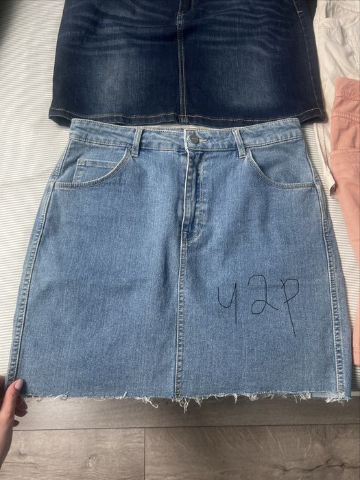 Поли H&M, Pioneer