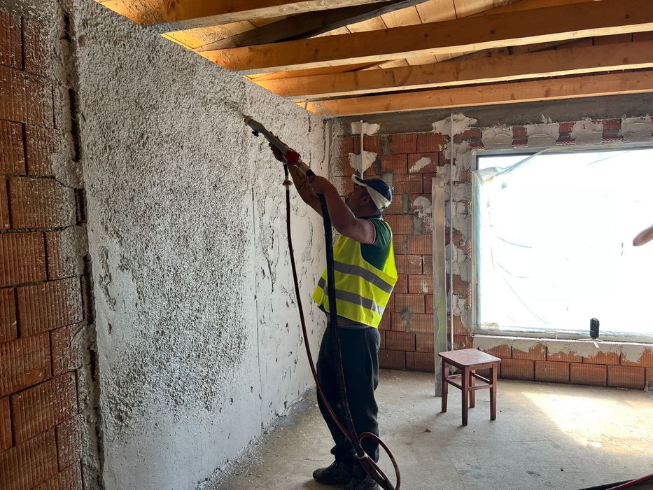 Tencuiala mecanizata reghin