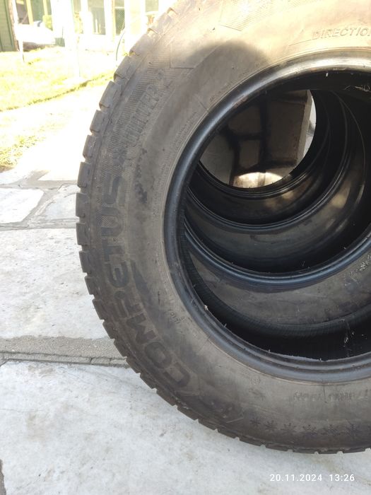 Комплект зимни гуми употребявани