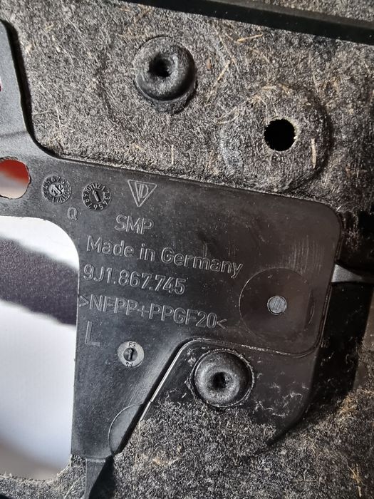 Tapiterie usa stanga fata Porsche Taycan cod 9J1867745