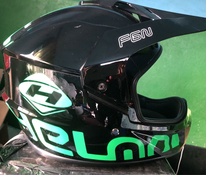 casti moto diferite marimi