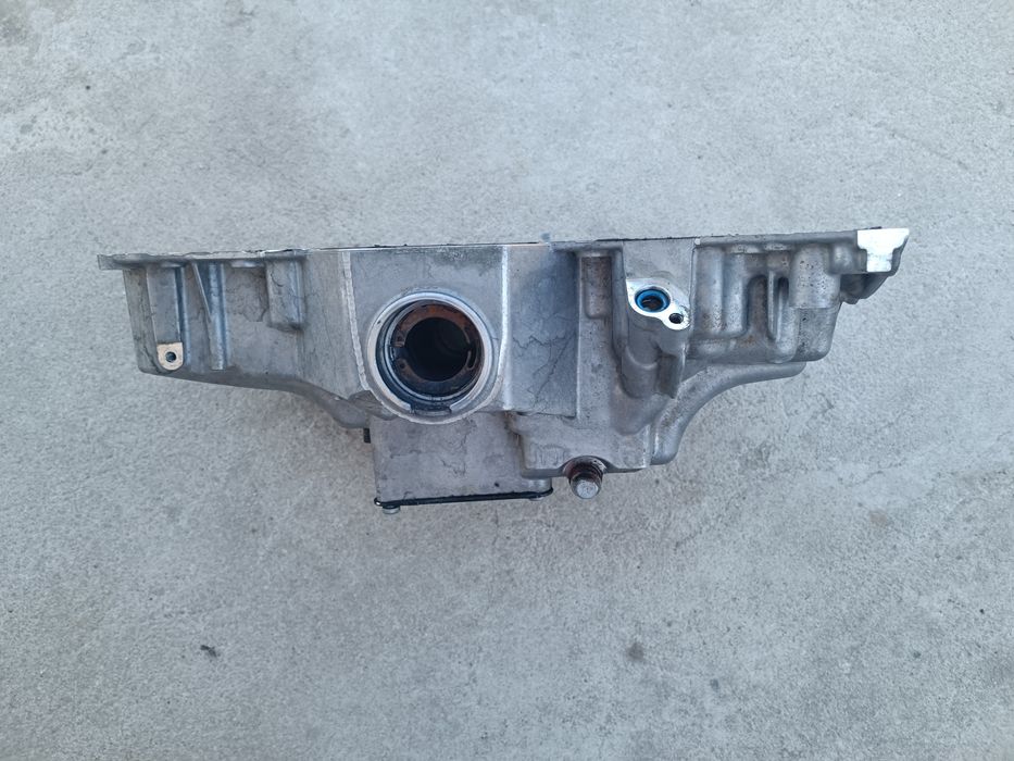 Оригинален маслен картер за Mercedes OM651