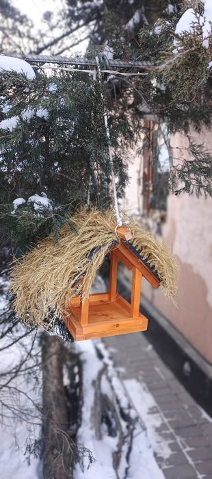 Кормушка для птиц