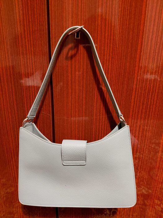 Furla чанта в зелен нюанс