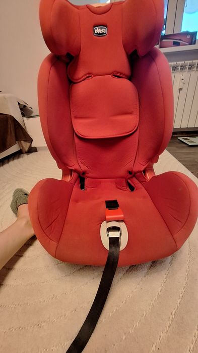 Scaun masina  Chicco cu Isofix
