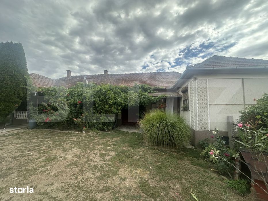 Casa de vanzare, 202 mp, teren 1.178 mp, zona Petin