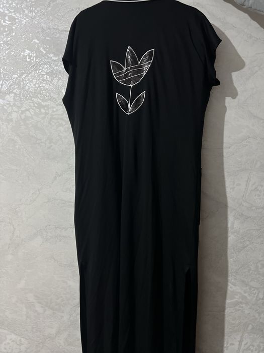 Ayollar kiyimi. Troyka